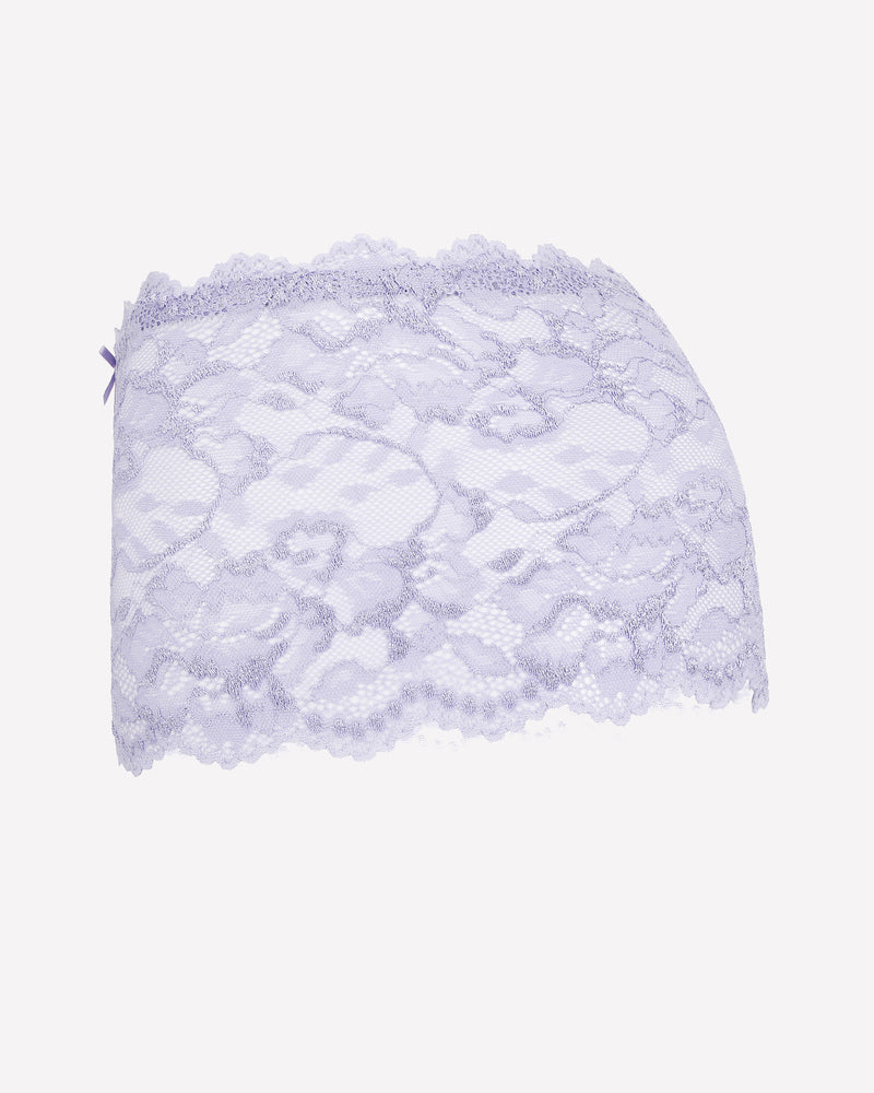 Mid-rise lace panties in light lilac, scalloped trim, floral lace pattern.