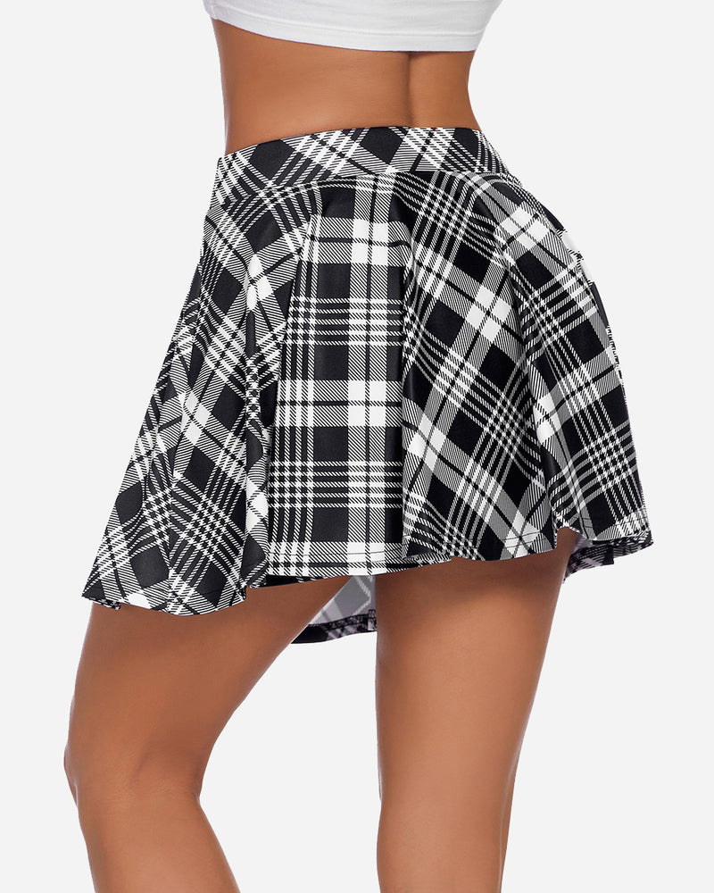 High-waist A-line plaid skirt in black and white, gathered waist and pleats