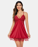 Camisón de seda y vestido de satén con encaje
