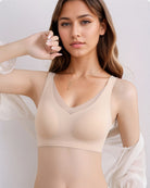 Skin seamless push up bra with V-neck and smooth cups, front view