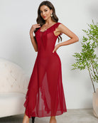 Wine-red mesh midi dress with deep V-neck, cap sleeves, pleated skirt and side slit