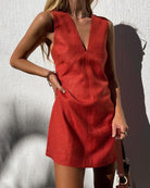 Red cotton-linen slim vest dress with V-neck and sleeveless fitted waist
